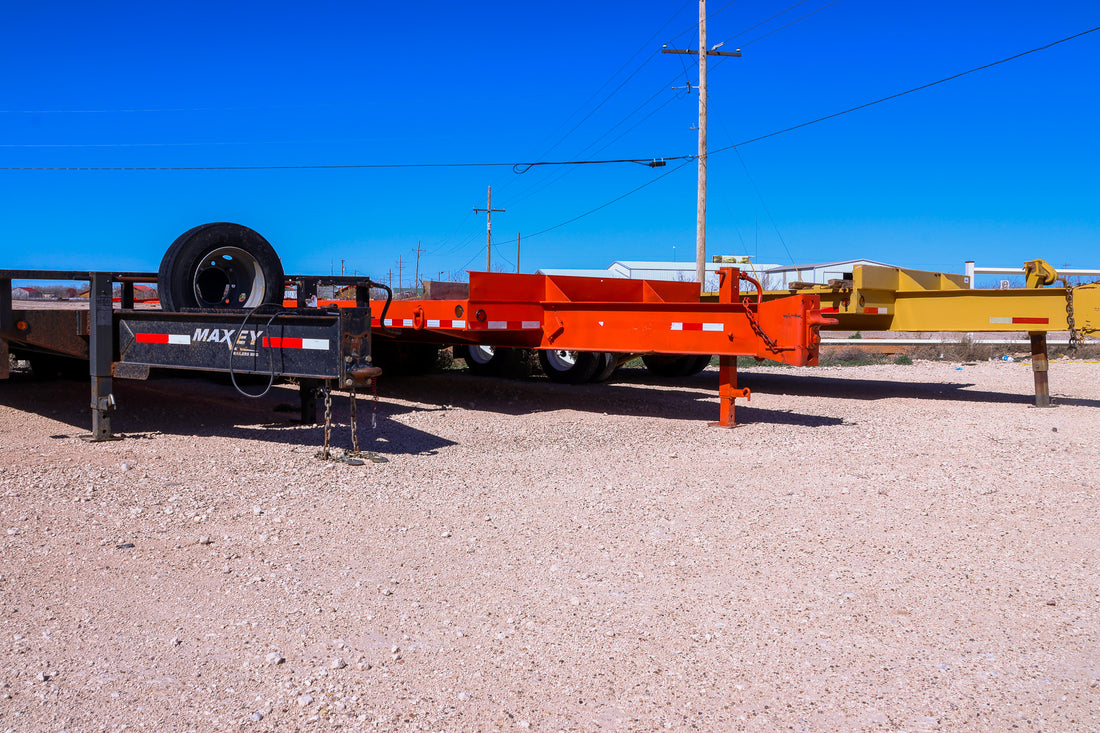 What are the advantages of using a tilt bed trailer?